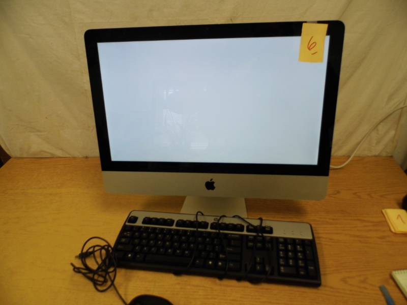 lot 6 image: iMac