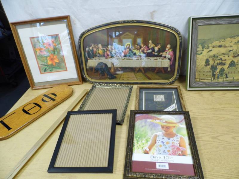 lot 44 image: Artwork - Vintage Frat Paddle