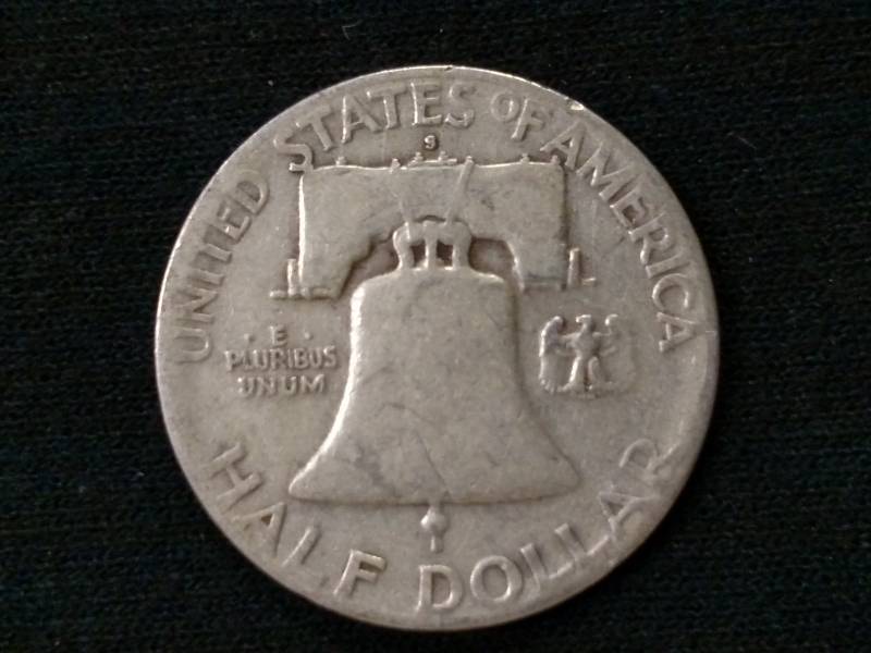 lot 53 image: 1949 S Franklin Silver Half Dollar...