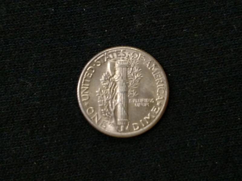 lot 78 image: 1945 AU Mercury Head Silver Dime...