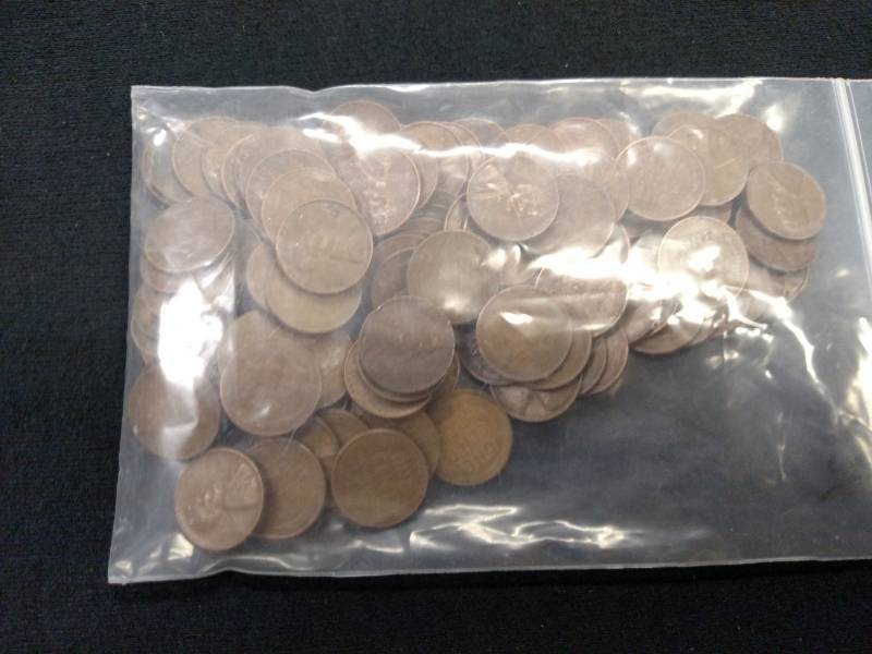lot 91 image: (100) Wheat Cents...