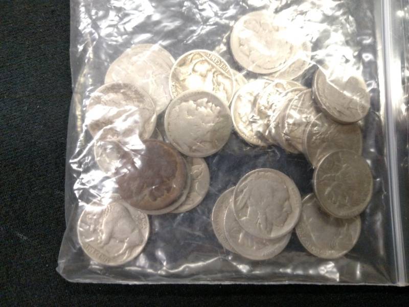 lot 92 image: (25) Buffalo Nickels...