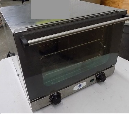 lot 35 image: Cadco, Mod #XA006, quarter size convection oven, 120 volts, 1.44 kw, 19x19x14H-1