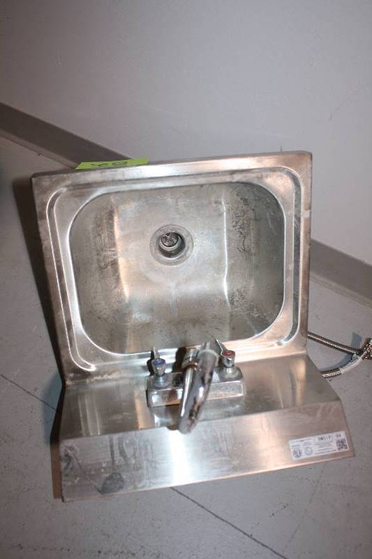 lot 82 image: Hand Sink