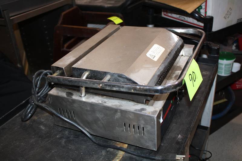 lot 90A image: Adcraft Sandwich Press