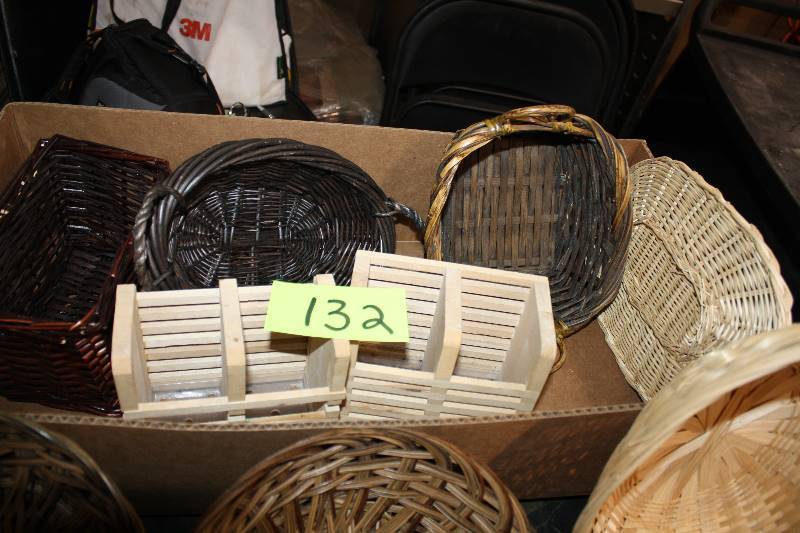 lot 132 image: Assorted Baskets