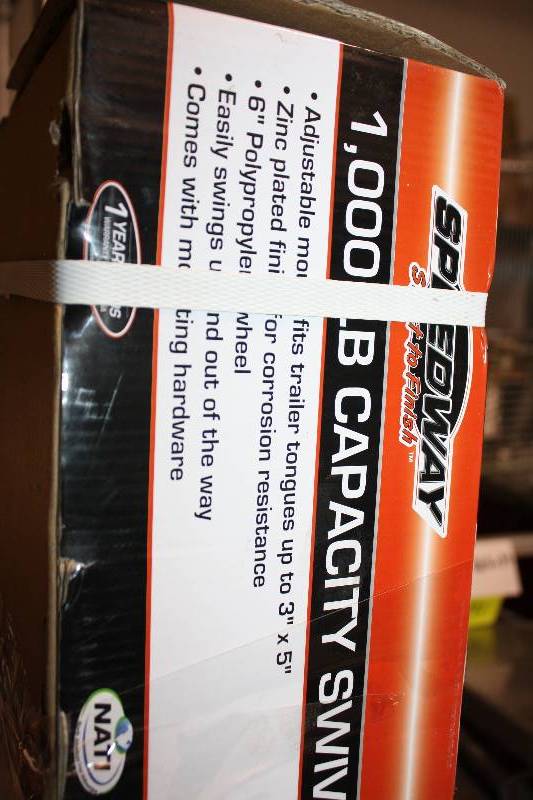 lot 180A image: Speedway Swivel Trailer Jack