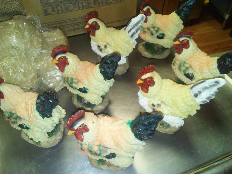 lot 54 image: Chickens- 18  and miniature straw bales