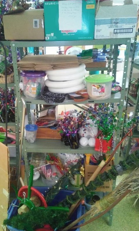 lot 234 image: 5 shelf storage with crafting contents.