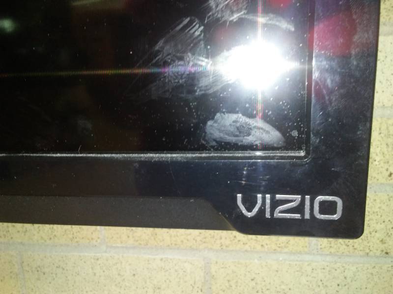 lot 240 image: Vizio flat screen TV, 60 in with new universal remote
