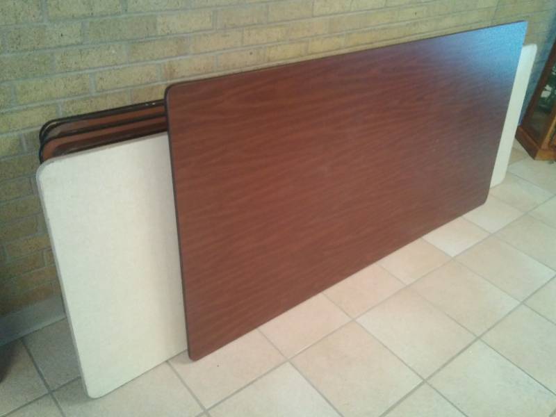 lot 281 image: 5 folding tables