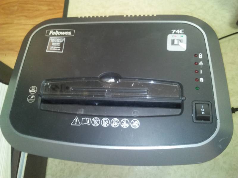 lot 307 image: Paper shredder - heavy duty, fellows 74c. $270 retail.