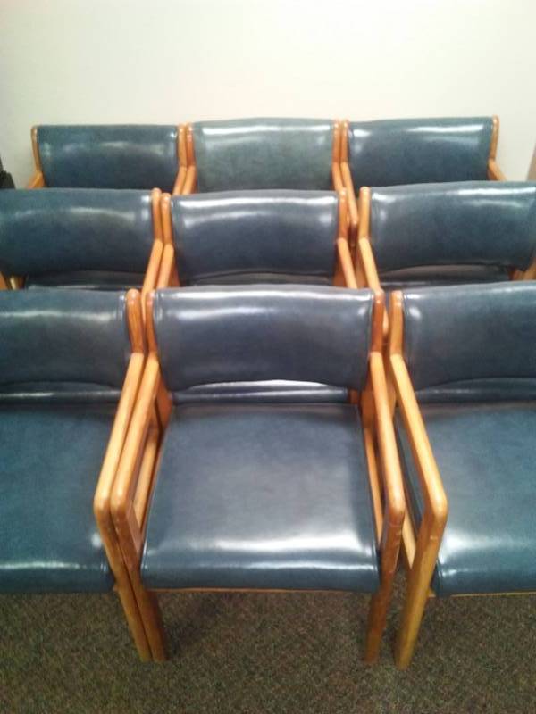 lot 322 image: Blue Upholstery and wood chairs - 9, 
