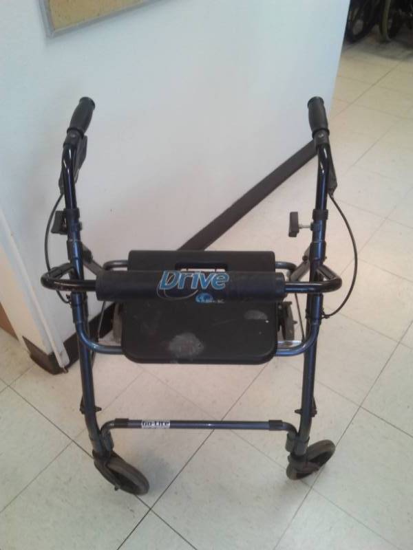 lot 374 image: Drive go - Lite Walker and wheels brakes