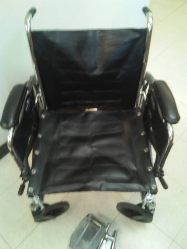 lot 378 image: 378 Invacare Tracer EX2 extra-large wheelchair