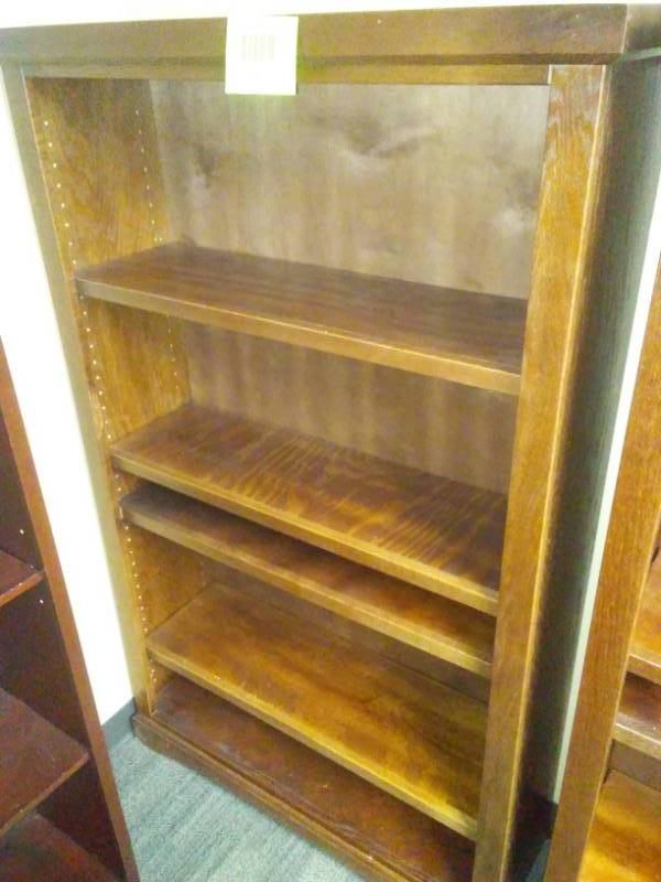 lot 128 image: Custom-made Wood Oak bookcase 