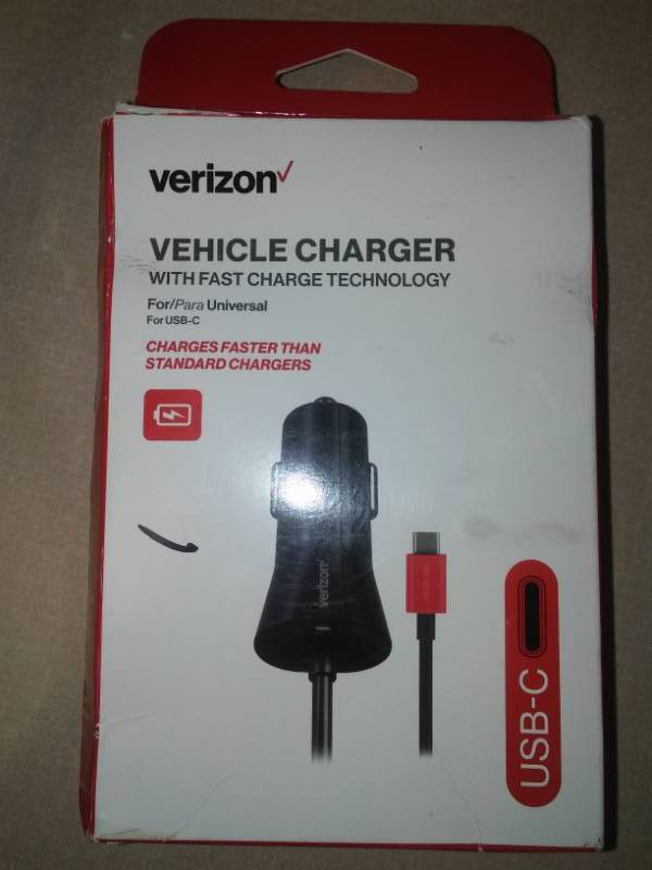 lot 330 image: Miscellaneous office paper, phone car charger and more. 