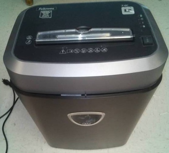 lot 345 image: Fellowes 74c paper shredder. $270 retail.