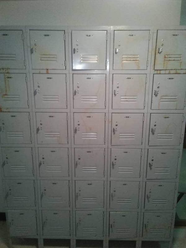 lot 164 image: Grey Metal Lockers, 30 cubbies, Some Surface Rust, 