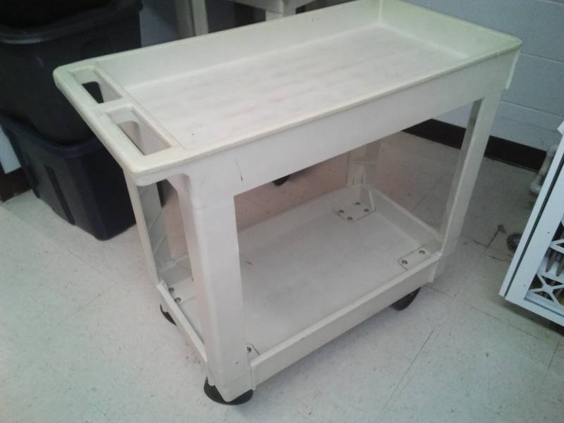 lot 179 image: Rubbermaid Commercial Resin Carts, caster wheels, 