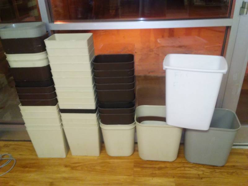 lot 186 image: Garbage Baskets Galore. 
