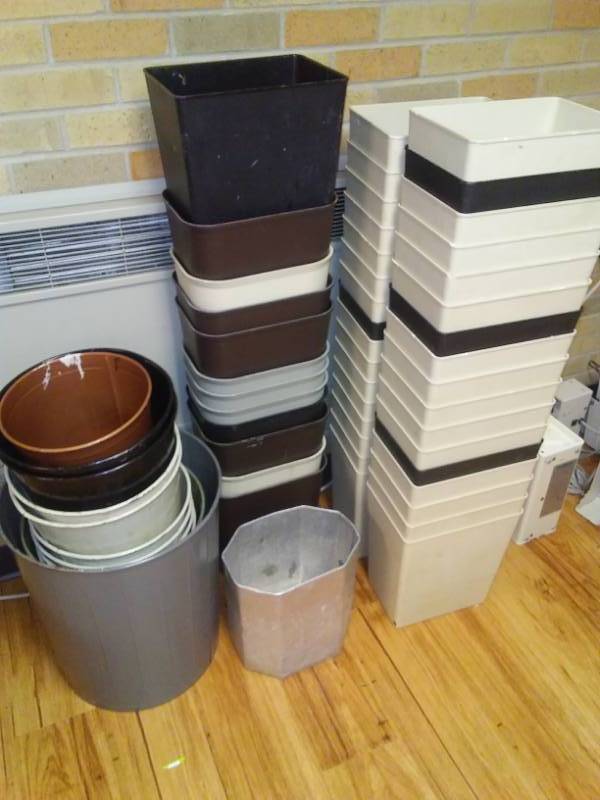 lot 187 image: Garbage Baskets Galore. 