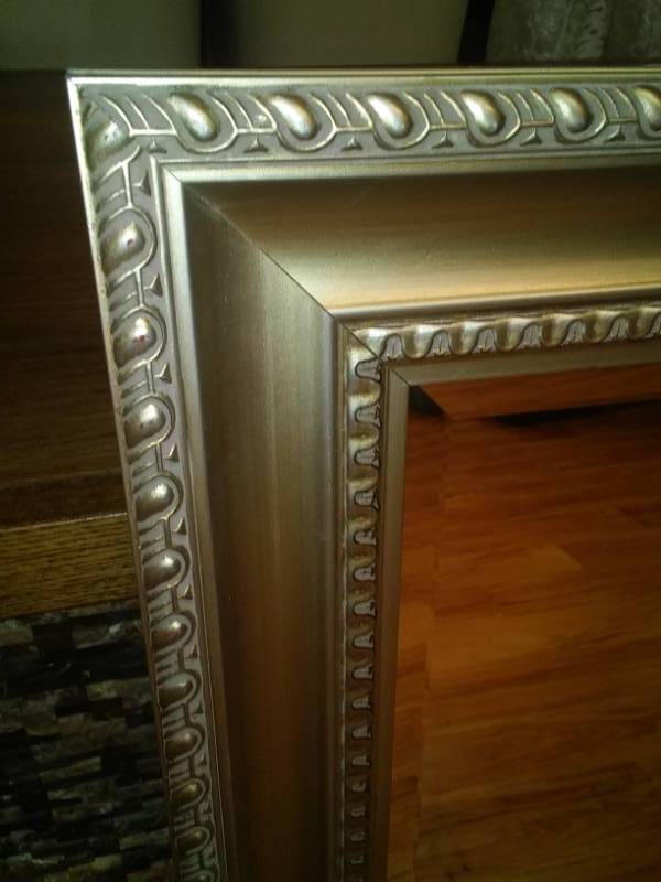 lot 486 image: Gold framed beveled mirror, 30.5 x43.