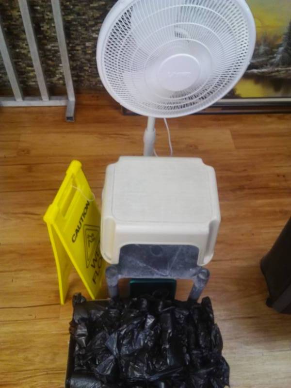 lot 499 image: Plastic bags Thomas Tools, fan , stools, Fan & More.