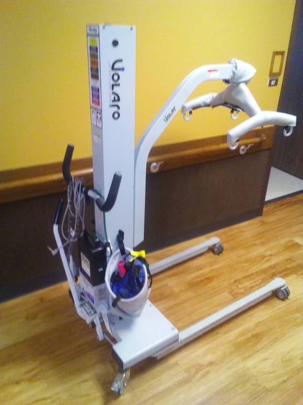 lot 419 image: Volaro patient lift PC450- includes straps, three batteries charger