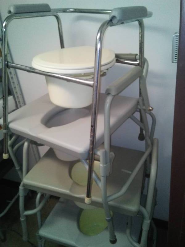 lot 519 image: Huge Lot Room Full  Misc. Toilet Assist Accessories 