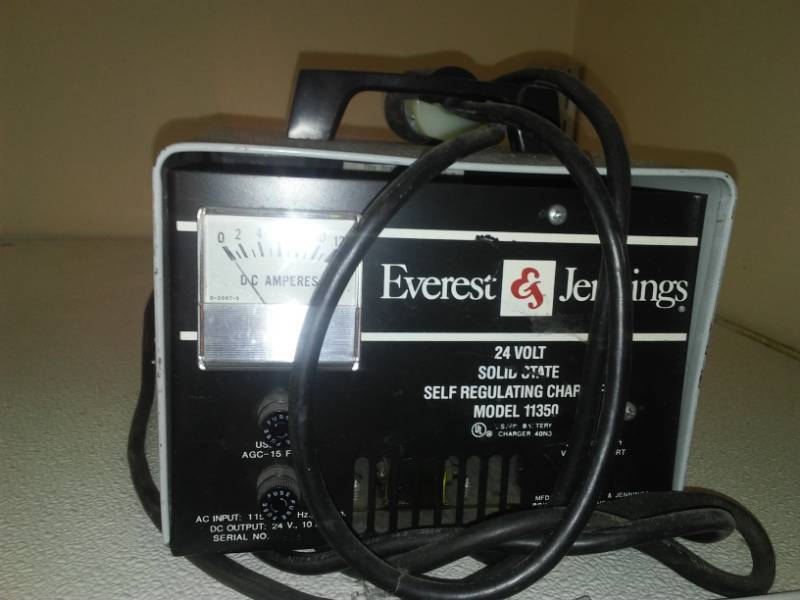 lot 541 image: 24 volt charger model 11350, Everest Jennings.