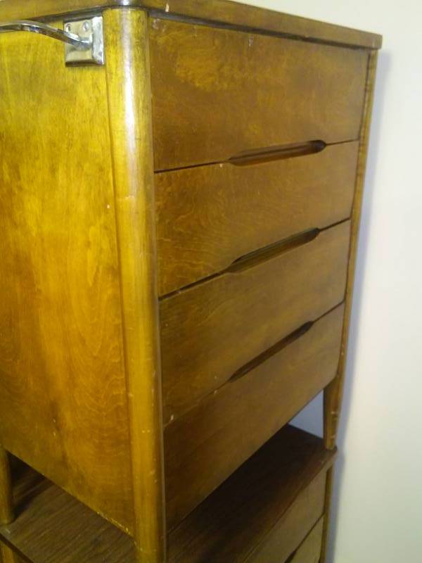lot 831 image: 6 solid wood nightstands or side tables or end tables.