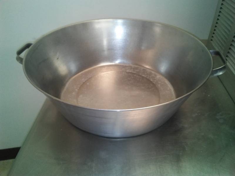 lot 849 image: 6 Kitchen Bowls. And more. Sifter, grater, bowls, 2 handled bowl
