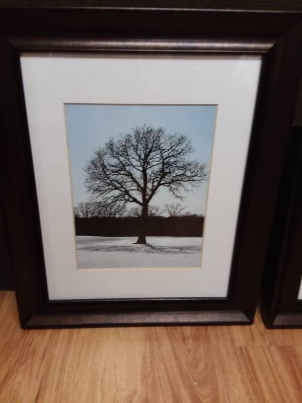 lot 664 image: Misc. Home Dcor, Tree landscapes, clock