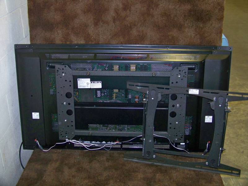 lot 84 image: 42, LG, Plasma, Monitor  Display with Chief Wall Mount and External Speakers