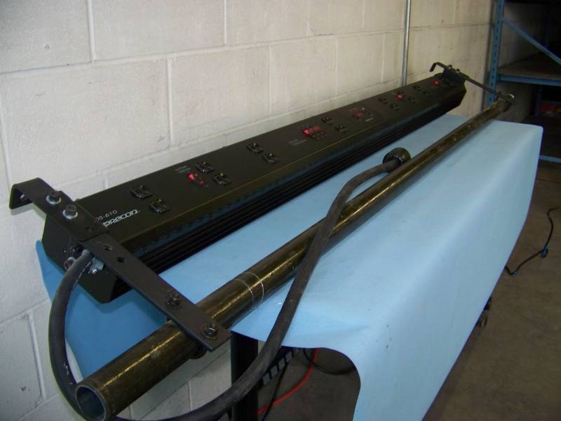 lot 57 image: Leprecon, LDS-610, Lighting Dimmer Strip  Bar with Flying Mounting Bar