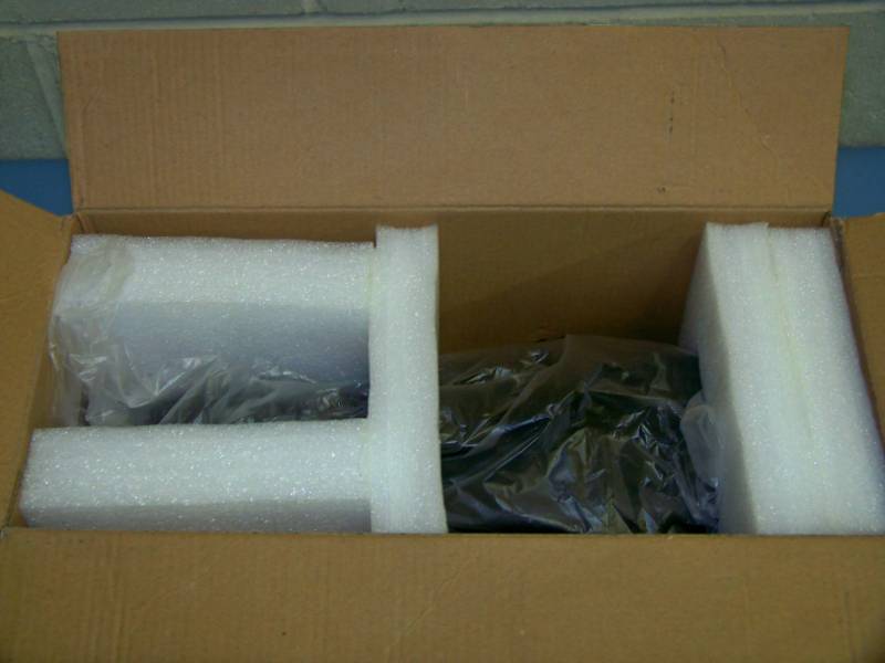 lot 43 image: Chauvet DJ, 30-Watt, 5-Color, LED Water Effect with DMX  Professional Lighting - in Original Box