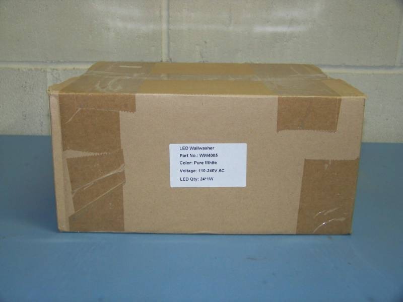 lot 48 image: LZ LED Lighting, LED Wall Washer Light Fixture  Professional Lighting