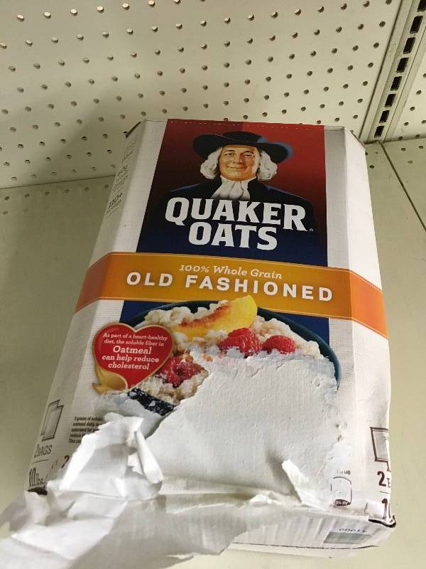 lot 114 image: Quaker Oats Old Fashioned Oatmeal