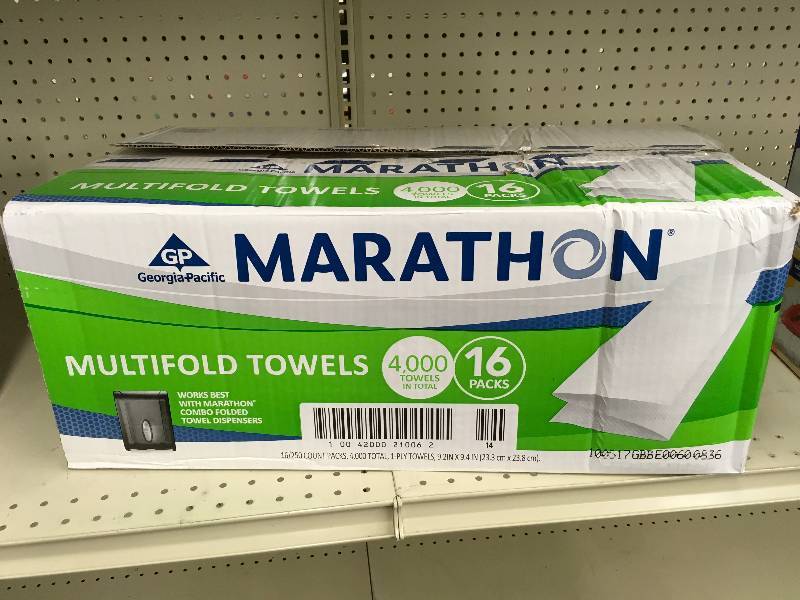 lot 115 image: Marathon Multifold Towels