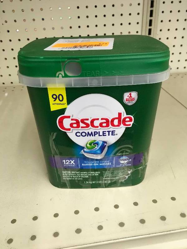 lot 121 image: Cascade Pacs, Retail $15.99