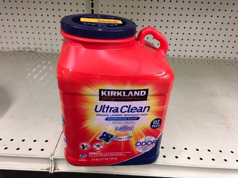 lot 136 image: Kirkland Signature Ultra Clean Detergent Packs