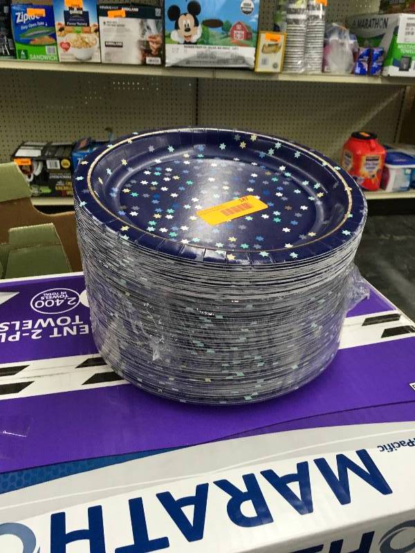 lot 147 image: Plastic Plates