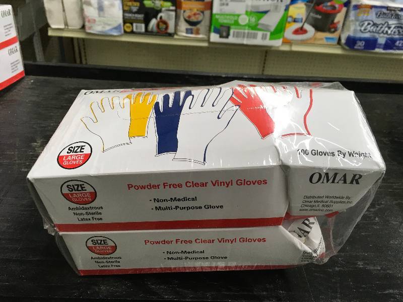 lot 148 image: Powder Free Clear Vinyl Gloves, Large