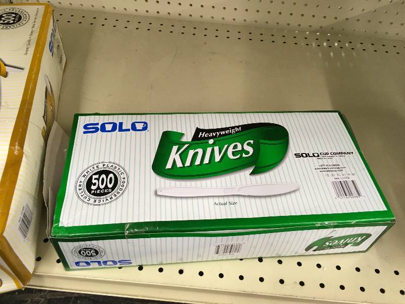 lot 149 image: Solo 500 Knives