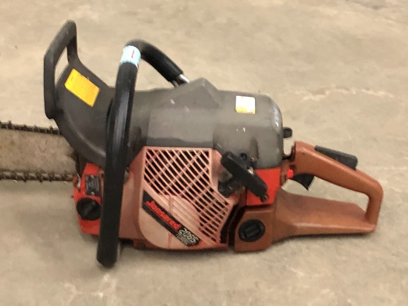 lot 11 image: Jonsered 2065 Chainsaw