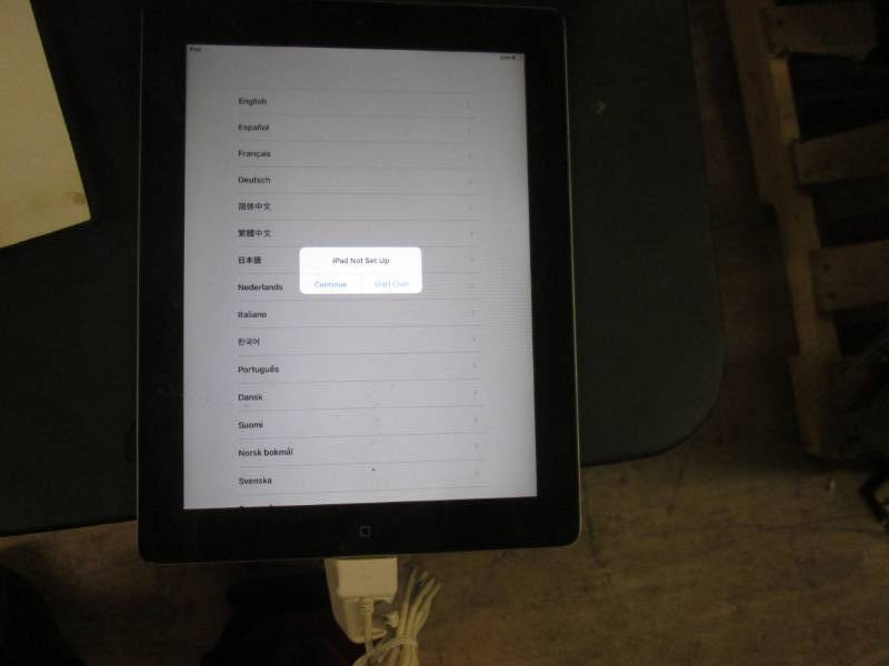 lot 238 image: Apple Ipad 16GB works...
