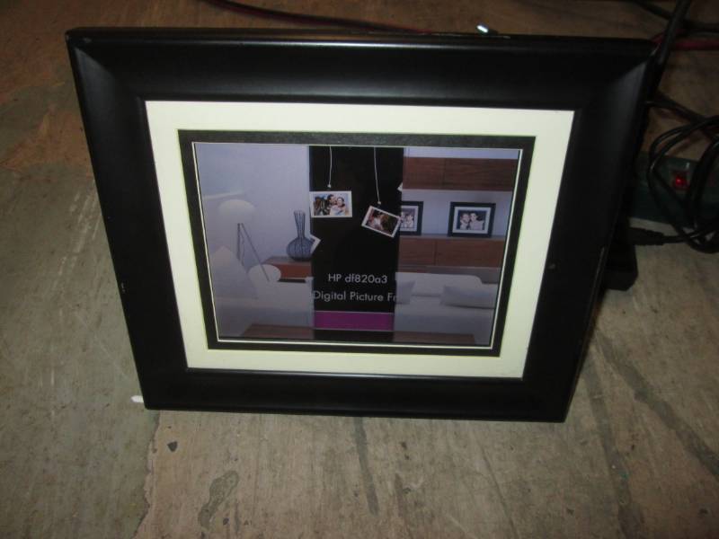 lot 242 image: HP digital Photo frame works...