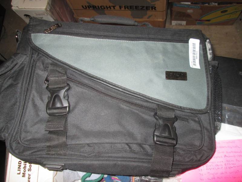 lot 254 image: tripp lite carry on bag...