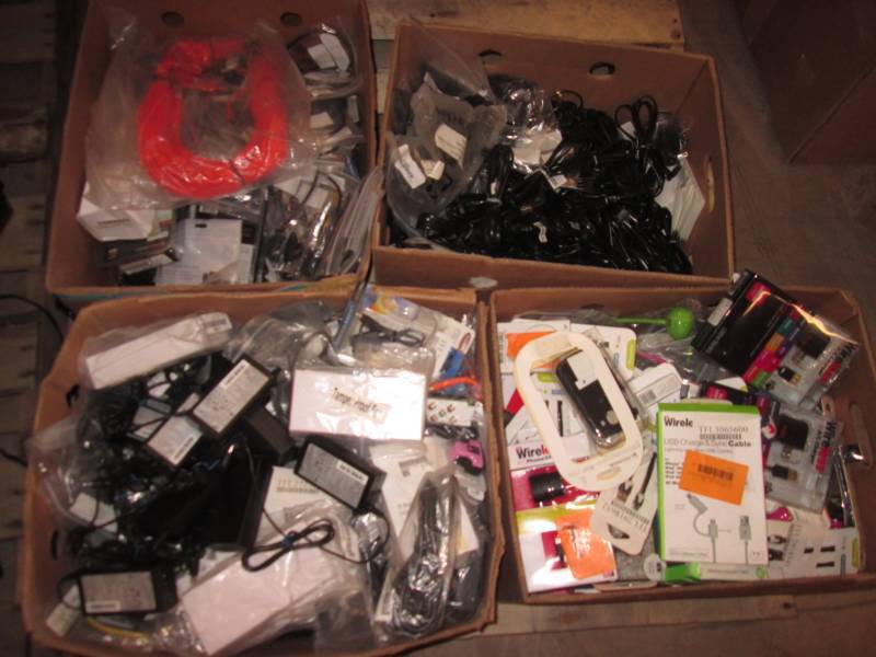 lot 255 image: huge lot of samsung power suppky br...